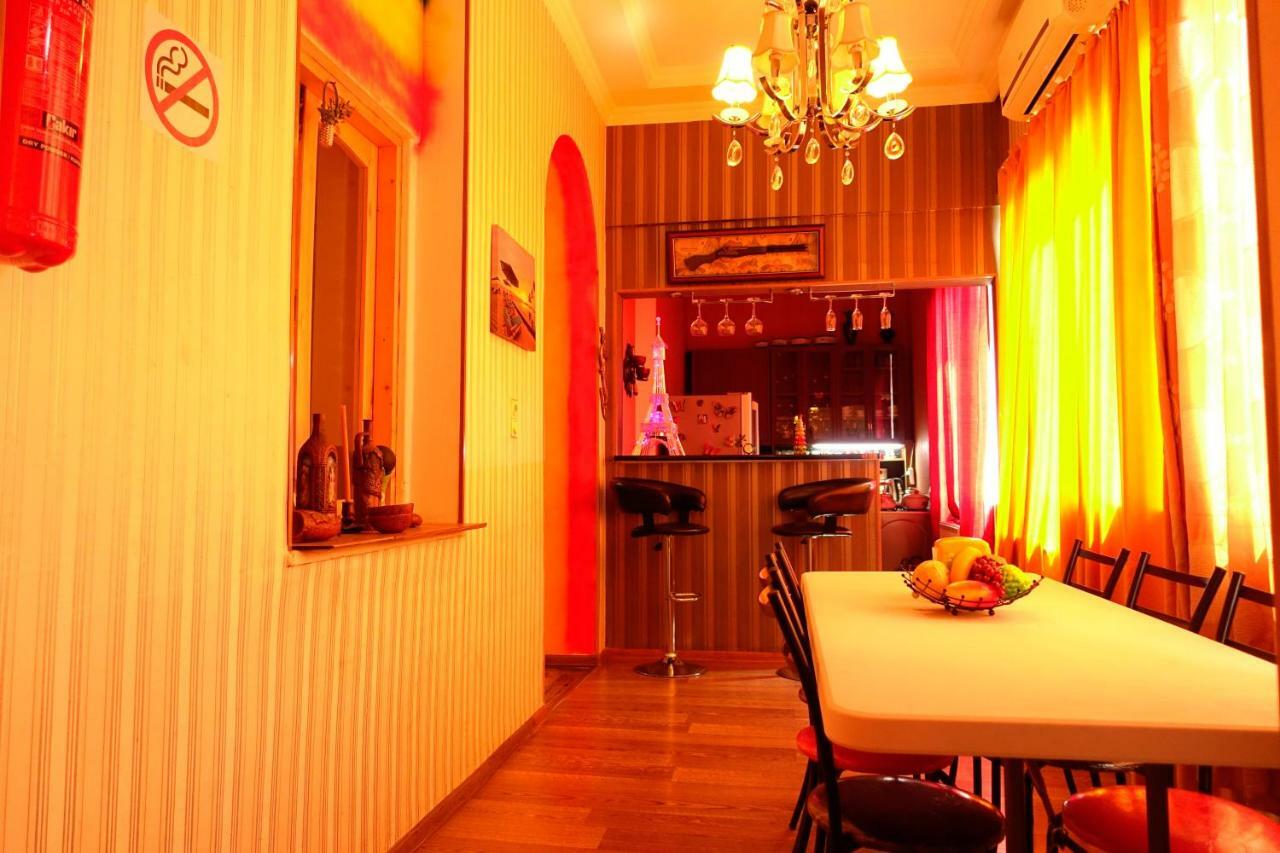 Four Season Hostel Tbilisi Exterior photo