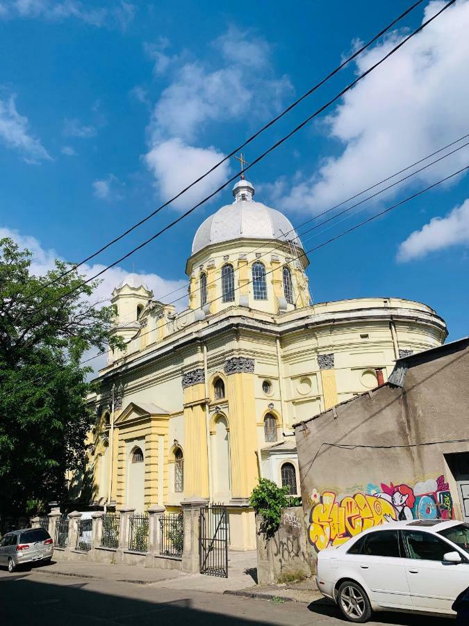 Four Season Hostel Tbilisi Exterior photo