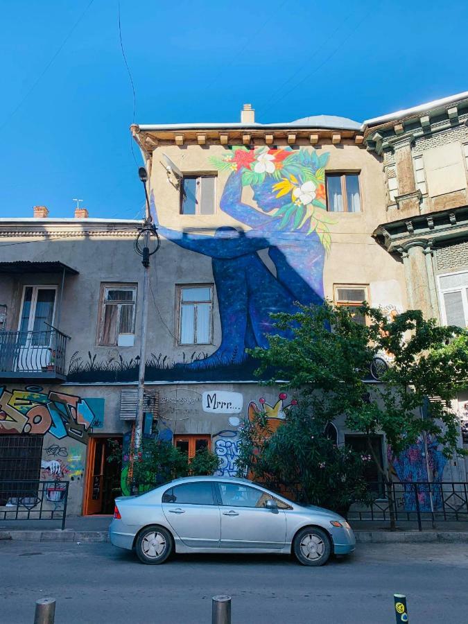 Four Season Hostel Tbilisi Exterior photo